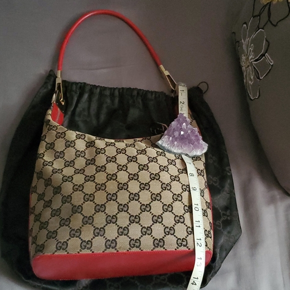 *SOLD* Gucci Shoulder Bag - Picture 9 of 12
